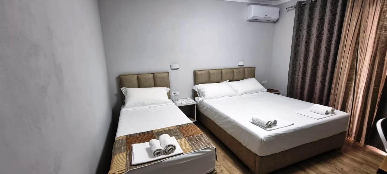 Aaa Apartment Berat Bagian luar foto