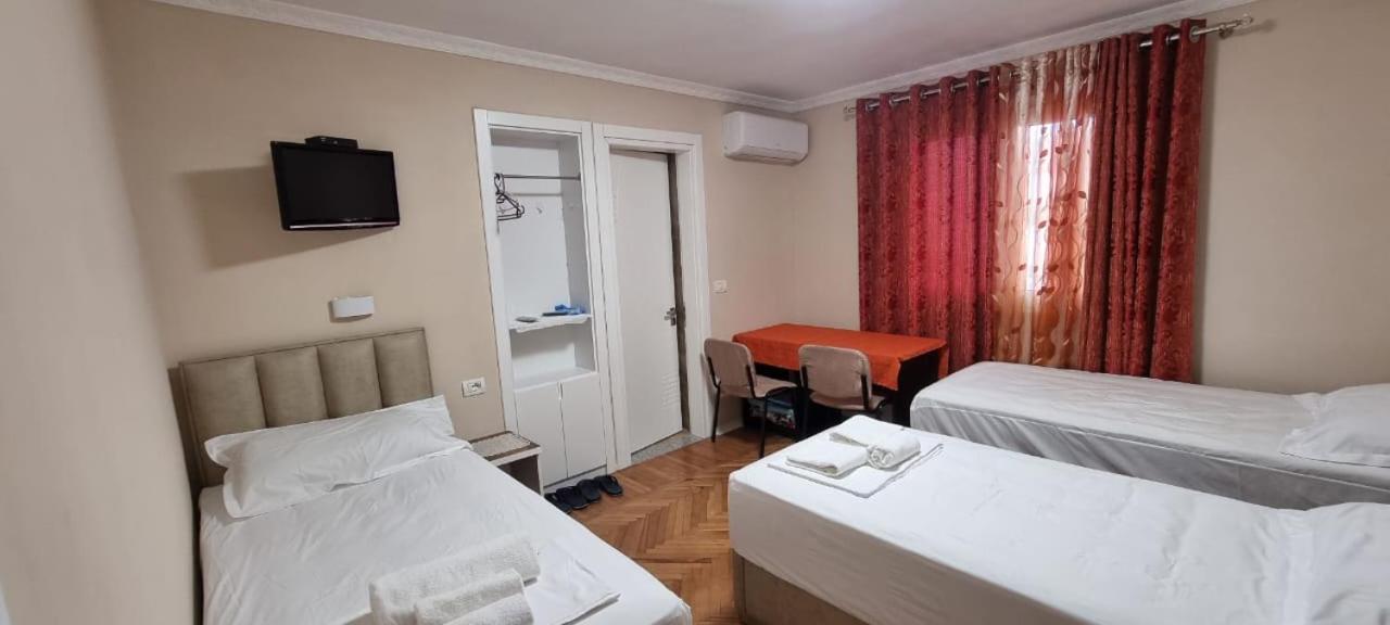 Aaa Apartment Berat Bagian luar foto