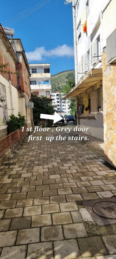 Aaa Apartment Berat Bagian luar foto